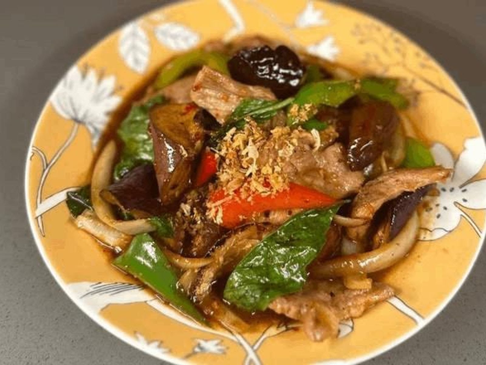 Sisi Kay Thai Eatery and Bar by null