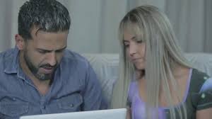 Essa morena gostosa novata mas revelou que não tem limites para a putaria ao vivo jpg x Kethlyn loira