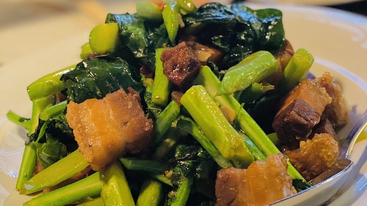 LucKi Thai Bistro by null
