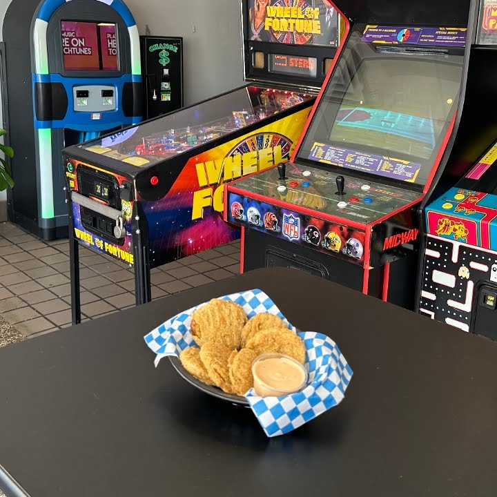 Mother Clucker’s Pizza by null