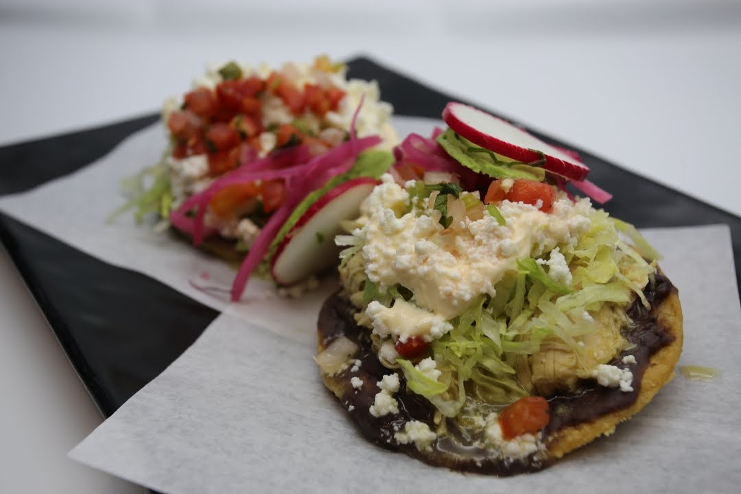 Taqueria Los Mayas by null