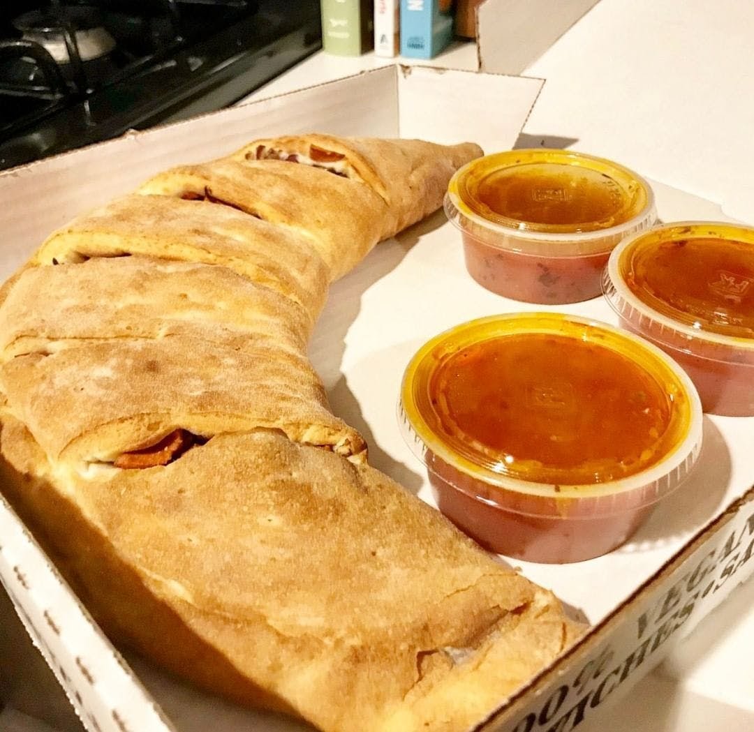Cruzer Pizza 100% Vegan by null