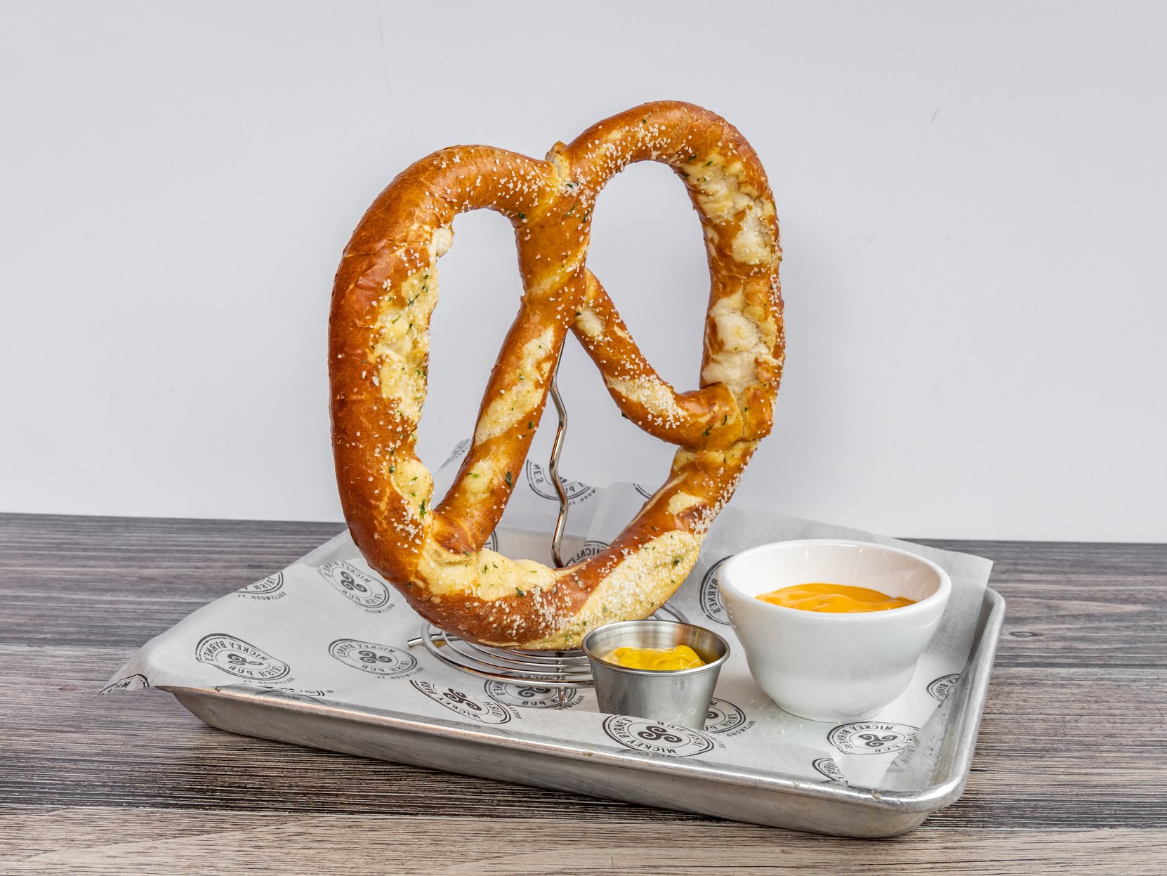 Mickey Byrne's Irish Pub & Restaurant by null