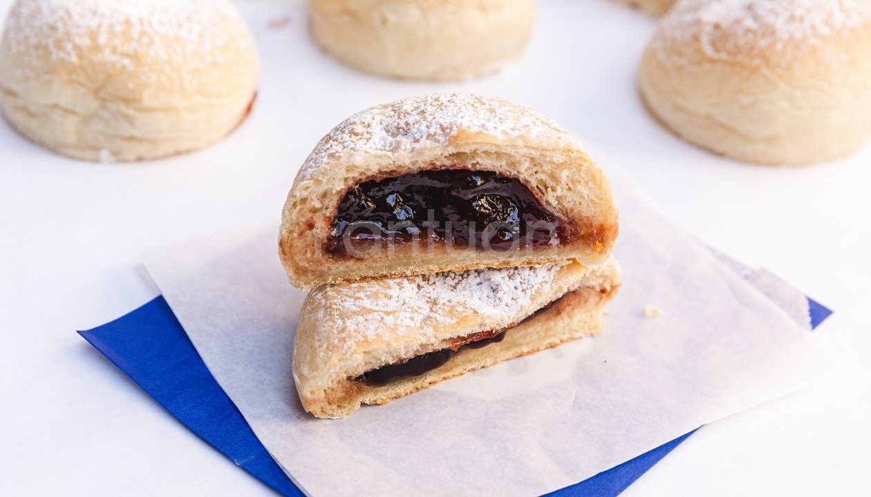 Levain Bakery – Harlem, NYC by Google