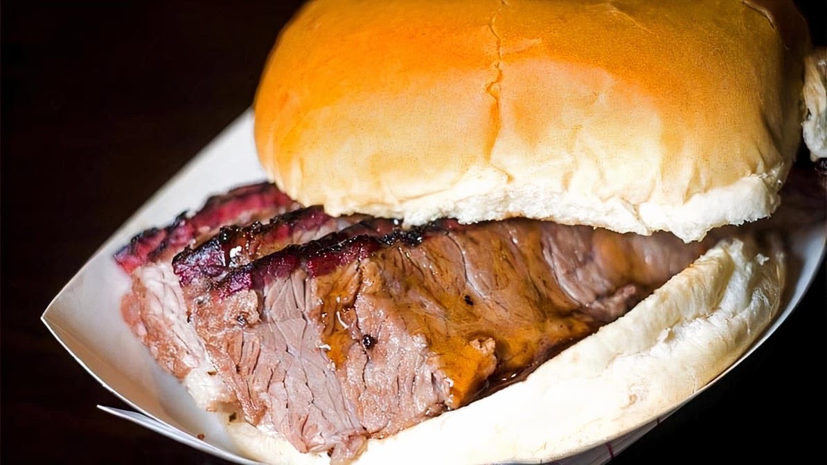 Sharon's Barbeque & Catering by null