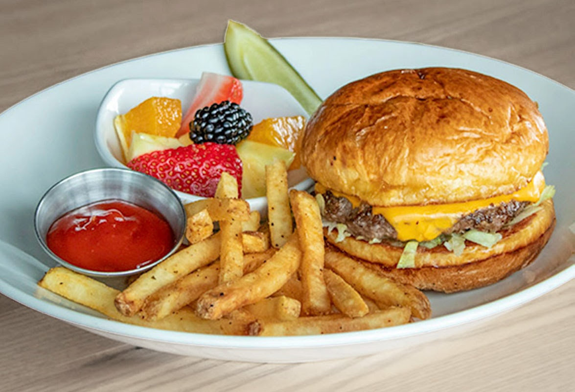 Cooper’s Hawk Winery & Restaurant by null