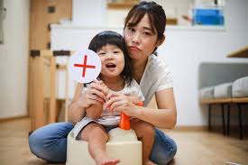  子供　おしっこ|49 子供立っておしっこ Stock Photos, High-Res Pictures, and Images - Getty Images