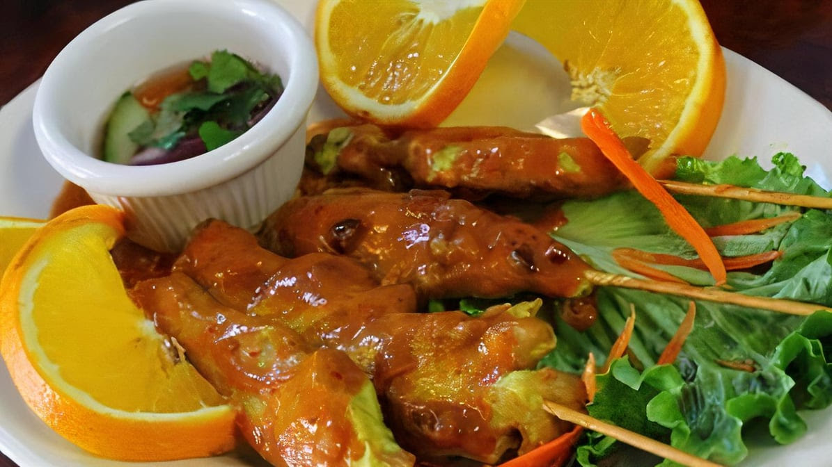 Tuk Tuk Thai Cafe by null