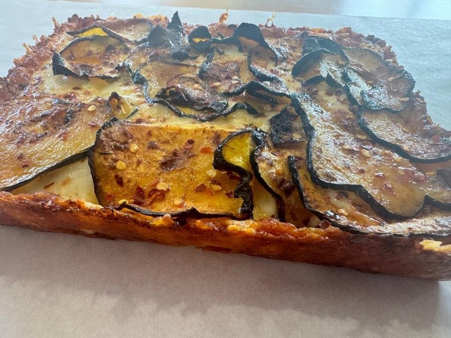 Triple Beam Pizza by null