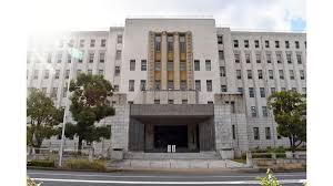 小学生屋外着替え盗撮|女子児童の着替え盗撮しようと…机にカメラ設置 「のぞきに興味あった」男性教諭、県教育局が懲戒免職｜埼玉新聞｜埼玉の最新ニュース・スポーツ・地域の話題