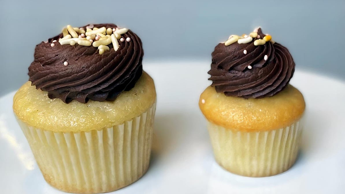 Saint Cupcake & Poplandia Artisan Popcorn by null