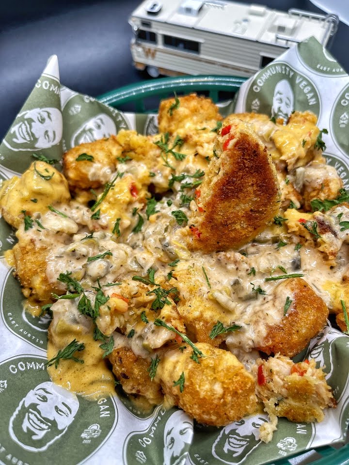 COMMUNITY Kitchen + Taproom by null