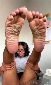 Sexy feet legs sissypussy slutty sissy foot fetish vid shemale anal porn feat cindielove faphouse xhamster jpg x Sexy feet pics