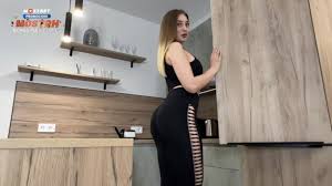 Eaftggaaaa eplwlsuhscvd jpg x Young milf