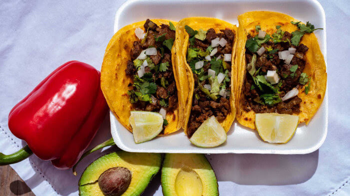 Tacos Y Mas by null