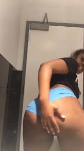 Public pussy play at park jpg x Pussy play in public
