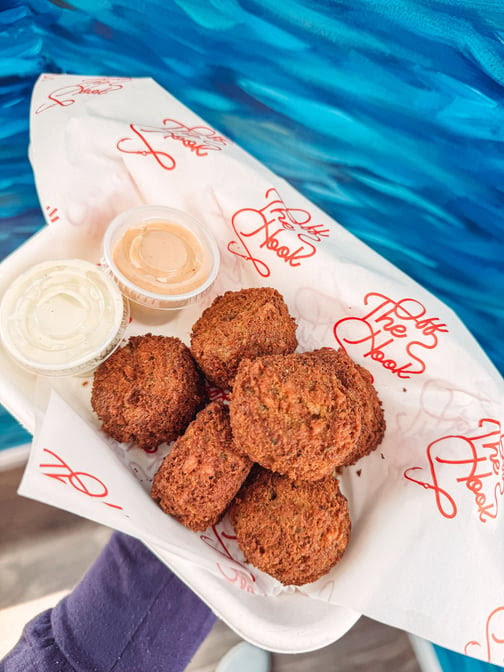 Off The Hook by J&R Seafood by null