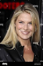 Preview def jpg x Ali larter