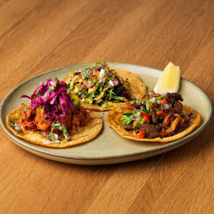 Gracias Madre by null