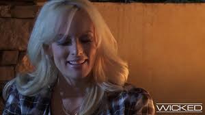 Milf stormy daniels is giving a deep blowjob and swallowing cum porn pictures photos sex images pictoa jpg x Stormy daniels blow job