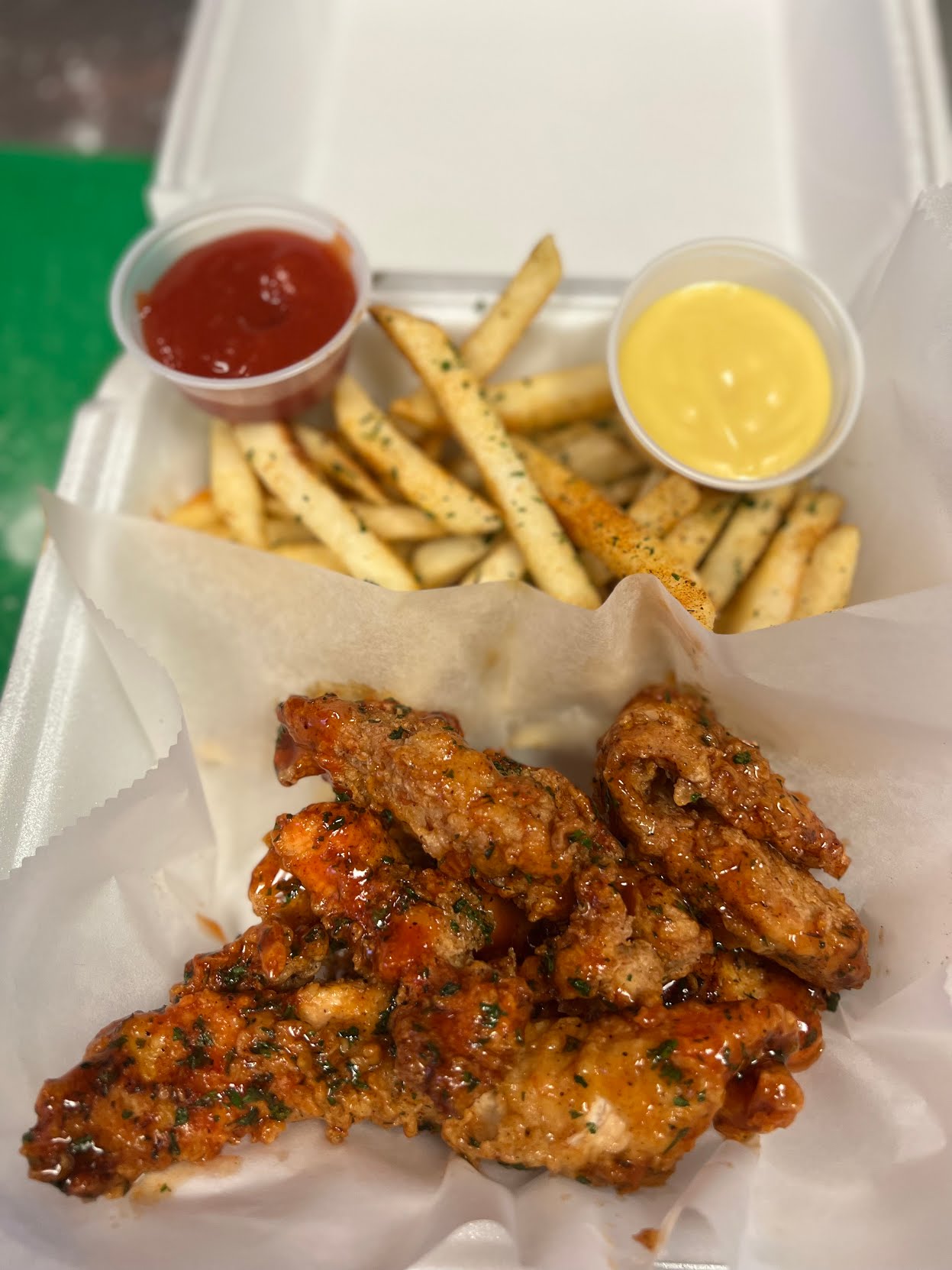 JDS SUMMERHILL VARIETY DELI by null