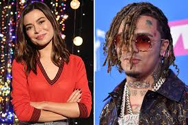 Water fountain scene from icarly resurfaces as people brand clip as uncomfortable jpg x Miranda cosgrove sex tape