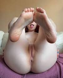 Feet foot fetish nude girls porn pics jpg x Feet ass pussy