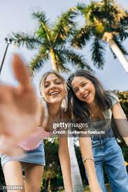 teen candid|6ページ | Teen Girl 画像 - Freepikで無料ダウンロード