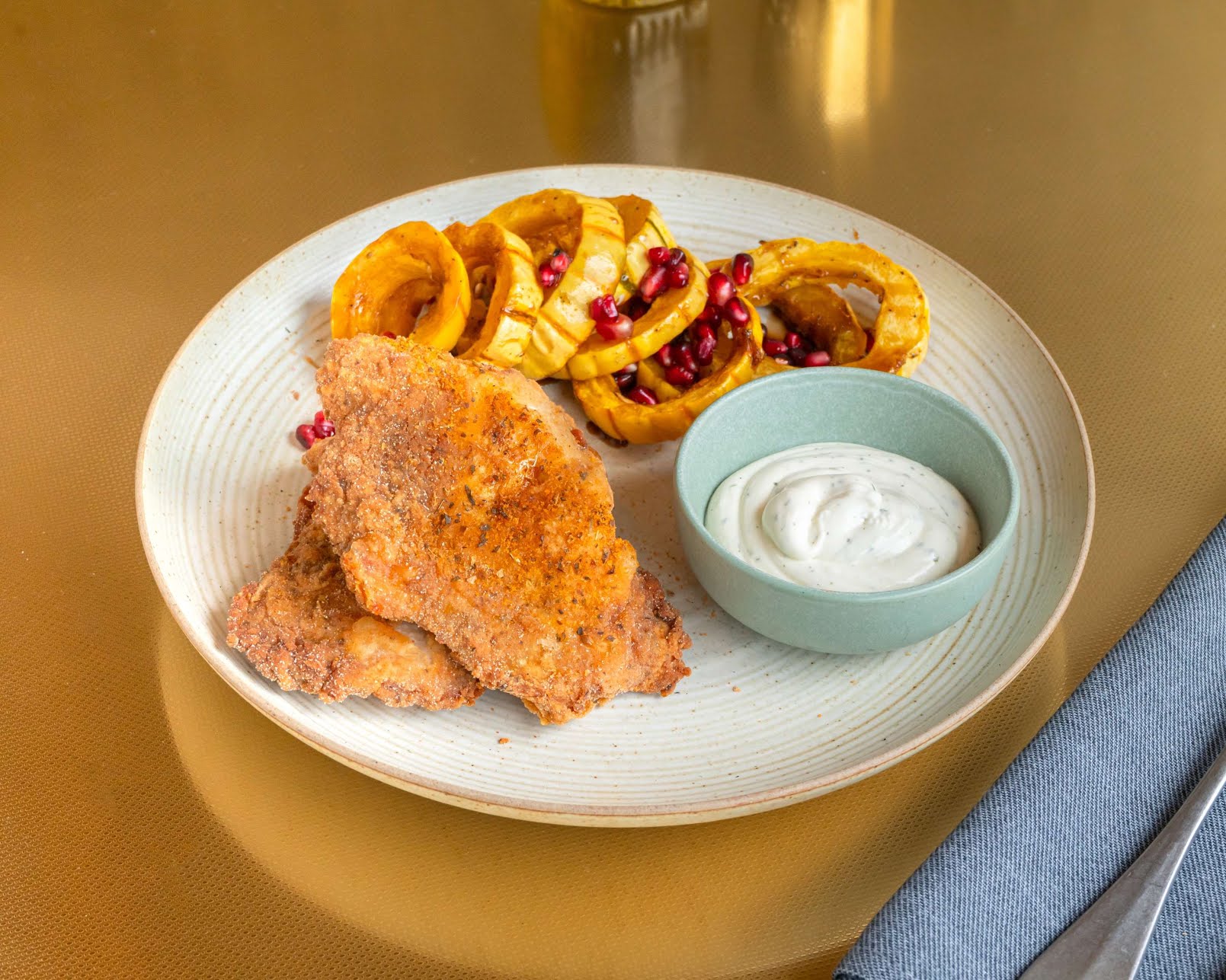 Tavola Rustica - Larkspur by null