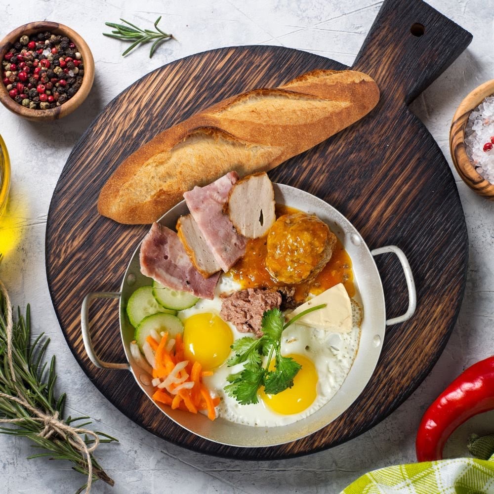 Banh Mi Huong Que by null