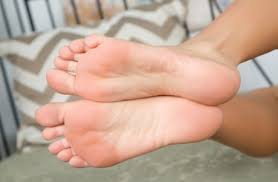 Hotlegsandfeet megan rain foot fetish picssex porn pics jpg x Rain feet