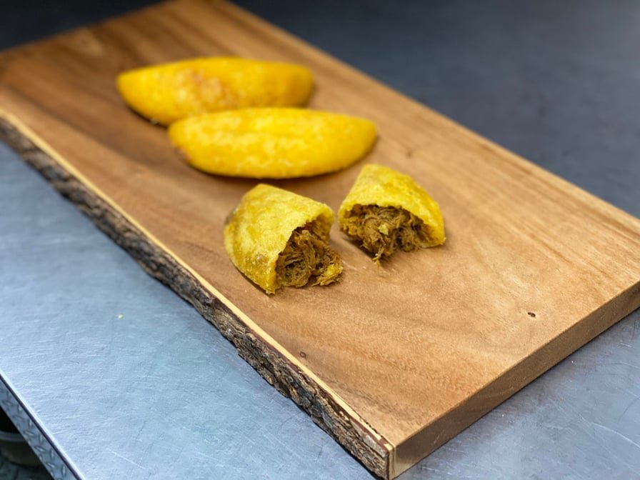 Los Chamos Miami Food Truck by null