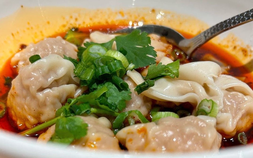 Shanghai Taste上海弄堂 by null