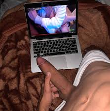E bo uf piriothreeandhalf medium bottomleft za amazonember jpg x Watching guys