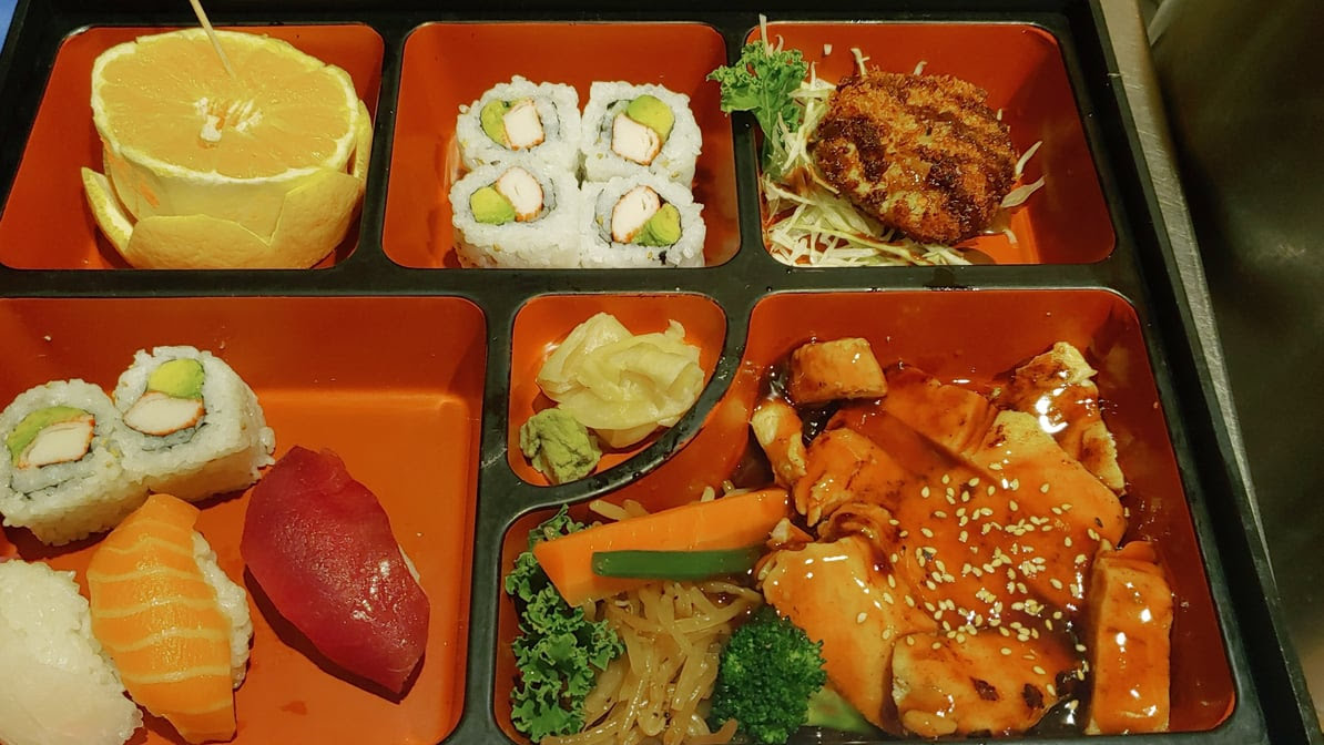 Hama Sushi by null