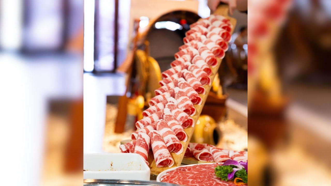 Qiao Lin Hotpot - Chicago Downtown by null