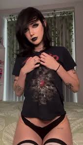 Bad ass girlfriends emo punk niche review tlop jpg x Emo girlfriend