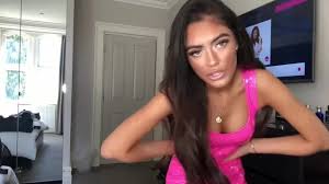 Voyeuy topless jpg x Roxana vancea
