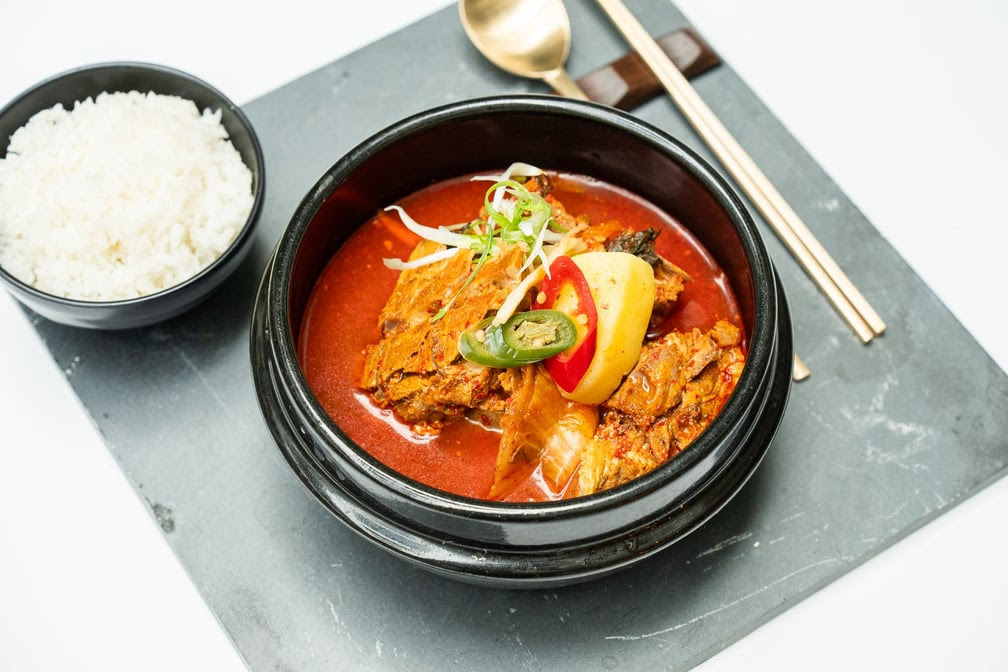Roy's Korean Kitchen by null