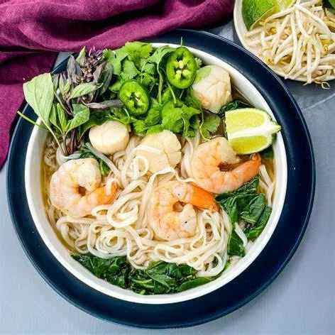 Pho Nam Giang by null