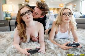 Sasha grey porn gamer png x Sexy gamer