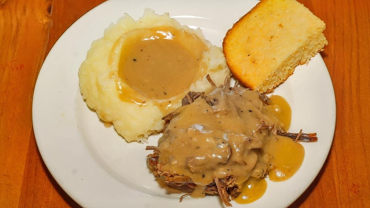 Shut Em Down Authentic Southern Restaurant by null