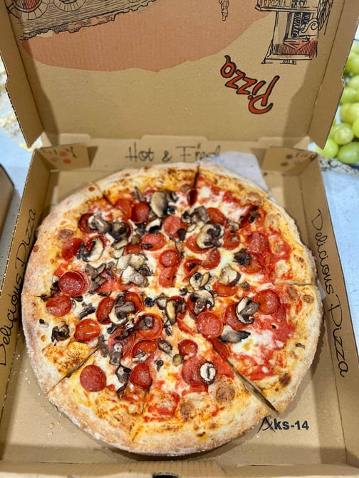 Nice Guys Pizza, Beer, and Cocktails by null