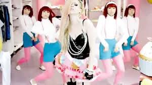 Avril lavigne hello kitty shemale pmv jpg 300x336 Pmv avril lavigne