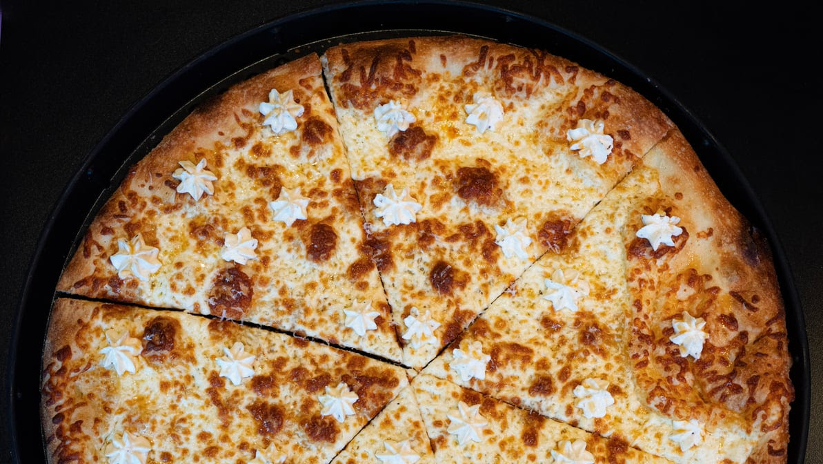 Hang Time Pizza Ville St Laurent by null