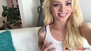 Xzbeaftggaaaa ugzv eqggxljay jpg x Blonde creampie