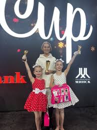 показала пизду детям|Деликатный вопрос: учим незрячего ребенка использовать туалетную бумагу /  «Особый взгляд» - портал для людей, которые видят по-разному