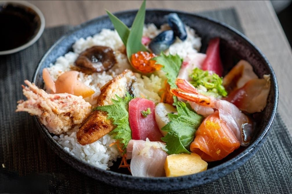 Sushi Hachi by null