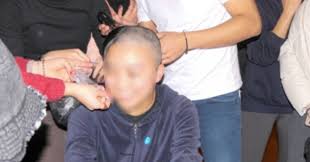 深夜 丸坊主 女性|がん闘病中の女優44歳が決意「頑張って生きてみようと思います」 人生初の坊主頭やカツラも披露｜まいどなニュース