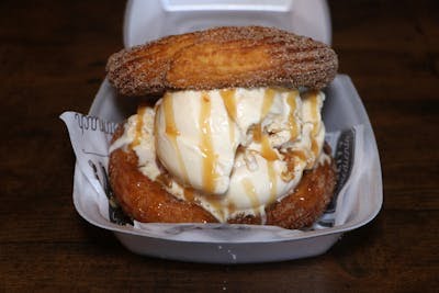 Con Sabor a Sinaloa: Sushi, Churros, Coffee & Ice Cream by null